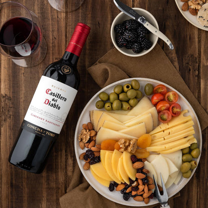 Vino Tinto Casillero Del Diablo 750 ml (Merlot, Cabernet Sauv)